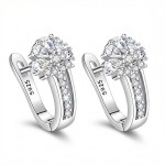 Srebrne Kolczyki Kwiatek z Cyrkoniami Próba 925 Zapięcie Angielskie