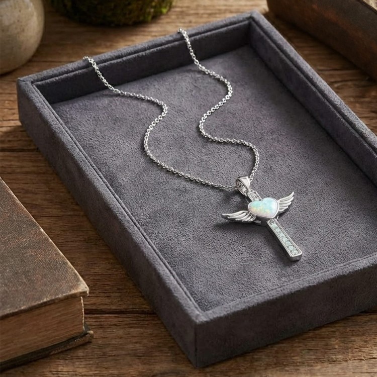 Krzyżyk Skrzydła Anioła Serce