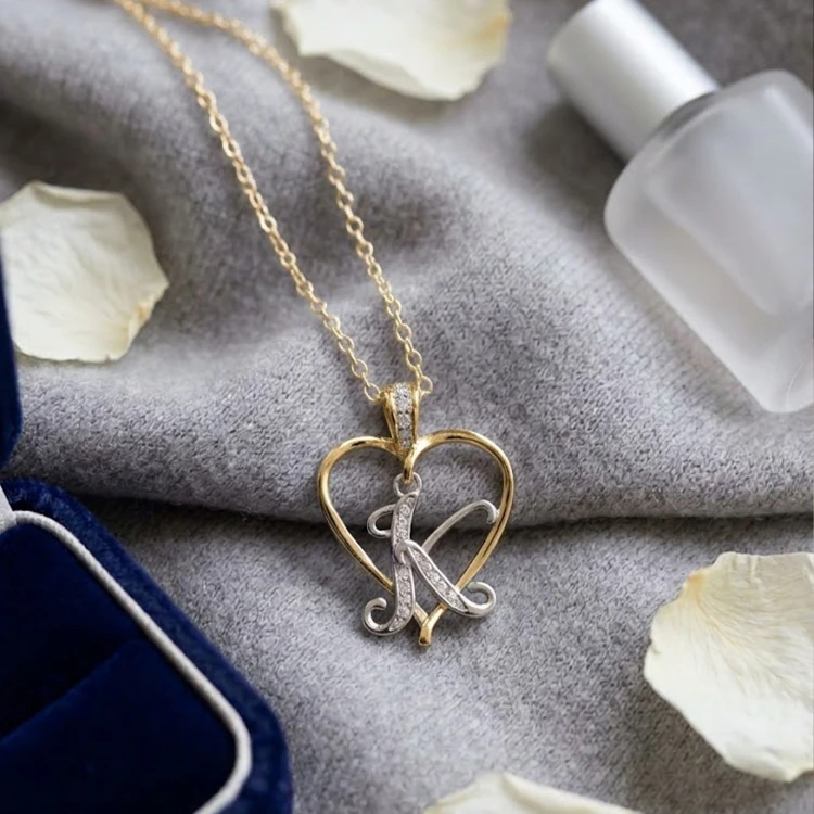 Naszyjnik Serce z Literką K i Cyrkoniami